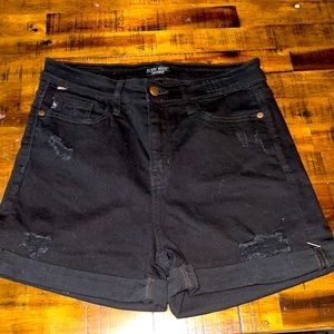 NWOT Judy Blue Shorts